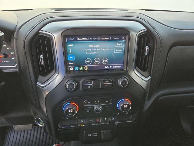 Photo of 2022 Silver Ice Metallic Chevrolet Silverado 1500