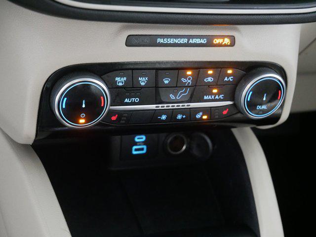 Photo of 2022 Iced Blue Silver Metallic Ford Escape