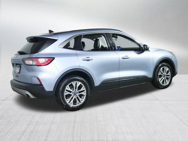 Photo of 2022 Iced Blue Silver Metallic Ford Escape