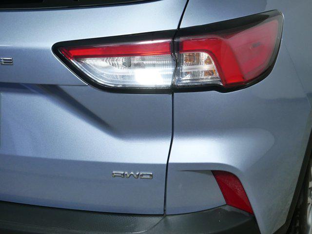 Photo of 2022 Iced Blue Silver Metallic Ford Escape