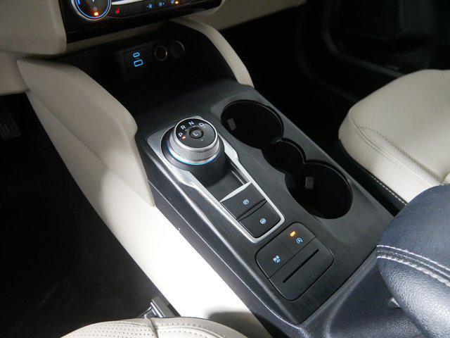 Photo of 2022 Iced Blue Silver Metallic Ford Escape