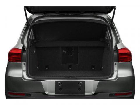 Photo of 2015 Wild Cherry Metallic Volkswagen Tiguan