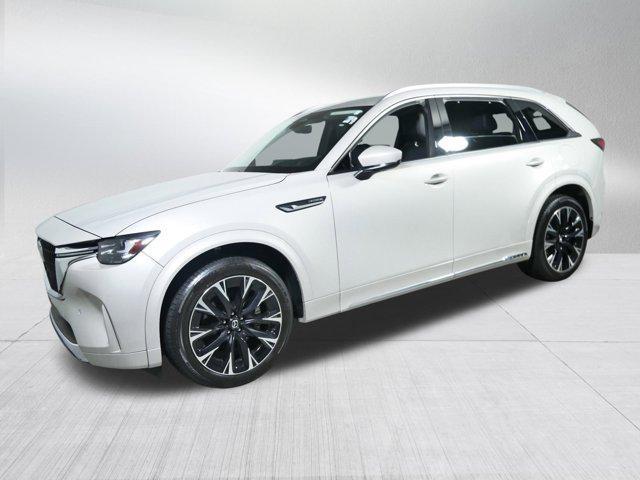 Photo of 2024 Platinum Quartz Mazda CX-90