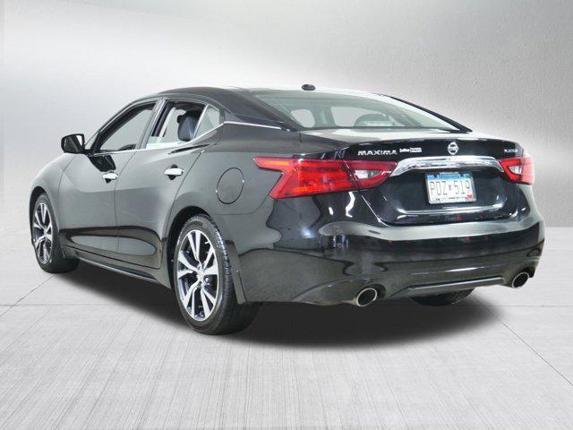 Photo of 2017 Super Black Nissan Maxima