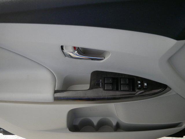 Photo of 2015 Magnetic Gray Metallic Toyota Venza