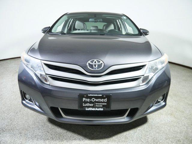 Photo of 2015 Magnetic Gray Metallic Toyota Venza
