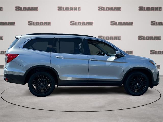 Photo of 2022 Lunar Silver Metallic Honda Pilot