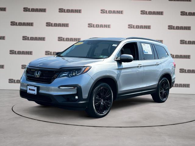Photo of 2022 Lunar Silver Metallic Honda Pilot