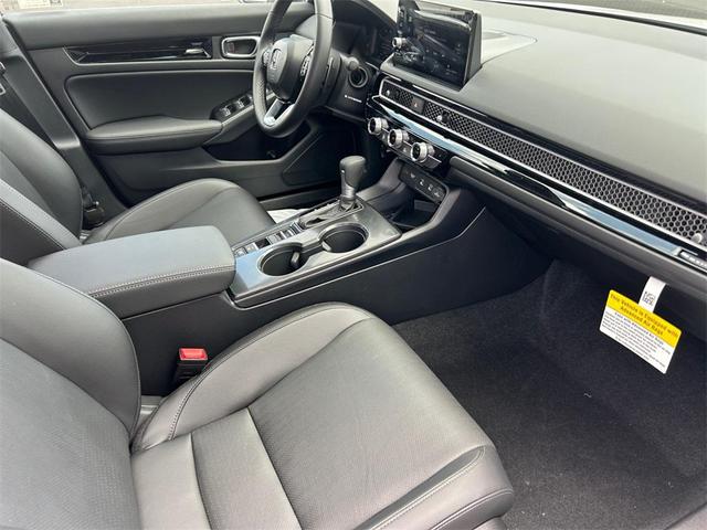 Photo of 2025 Platinum White Pearl Honda Civic Hybrid
