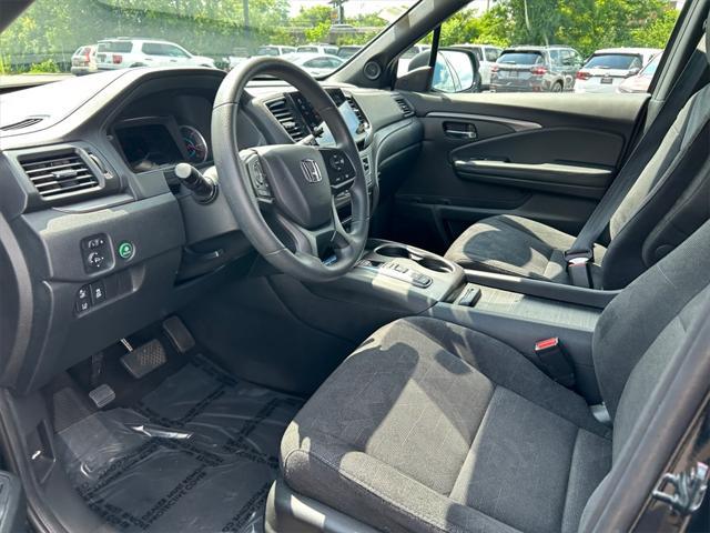 Photo of 2022 Crystal Black Pearl Honda Pilot