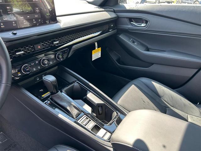 Photo of 2025 Platinum White Pearl Honda Accord Hybrid