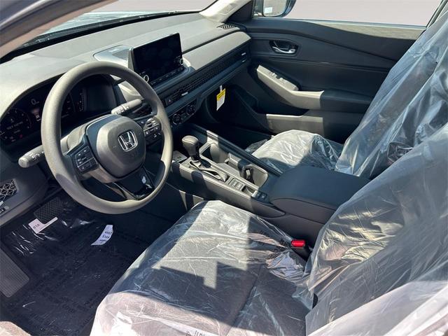 Photo of 2025 Solar Silver Metallic Honda Accord