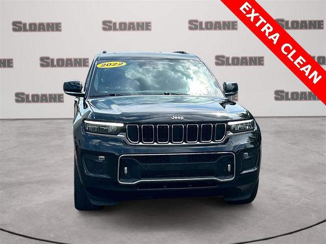 Photo of 2022 Diamond Black Crystal Pearlcoat Jeep Grand Cherokee L