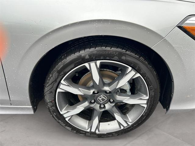 Photo of 2025 Solar Silver Metallic Honda Civic Hybrid