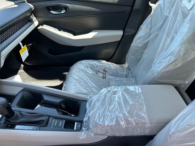 Photo of 2025 Meteorite Gray Metallic Honda Accord