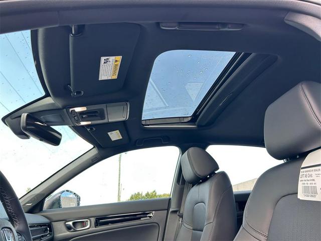 Photo of 2026 Platinum White Pearl Honda Civic Hybrid