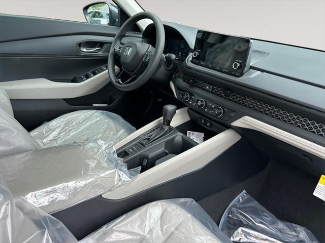 Photo of 2025 Meteorite Gray Metallic Honda Accord