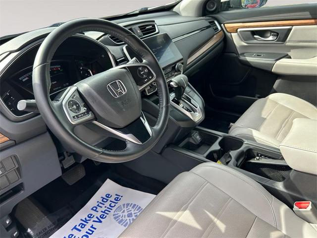 Photo of 2017 White Diamond Pearl Honda CR-V