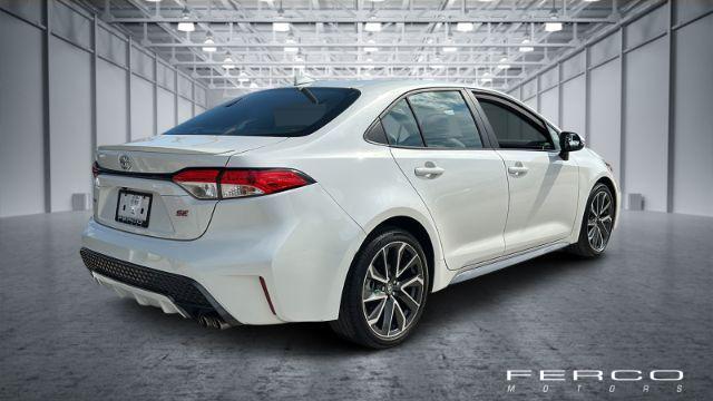 Photo of 2020 Super White Toyota Corolla