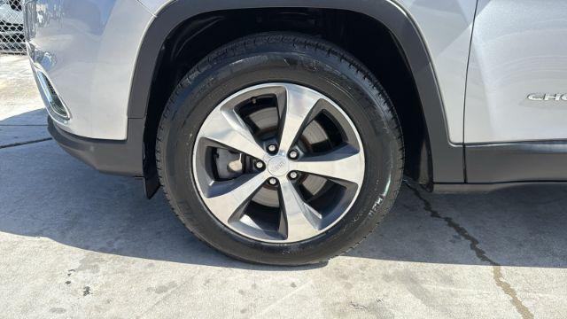 Photo of 2019 Billet Silver Metallic Clearcoat Jeep Cherokee