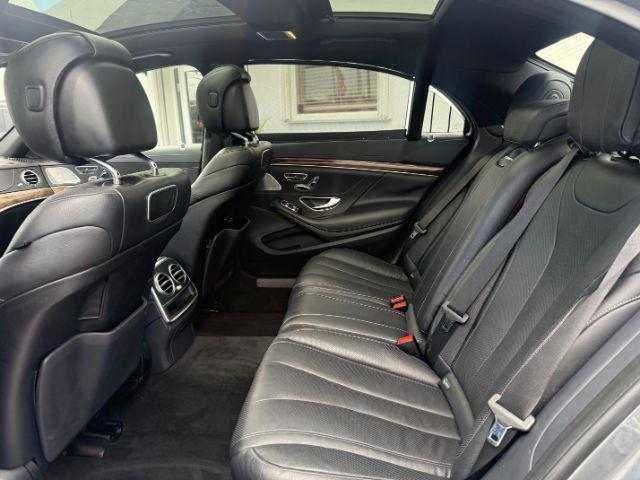 Photo of 2018 Gray Mercedes-Benz S-Class
