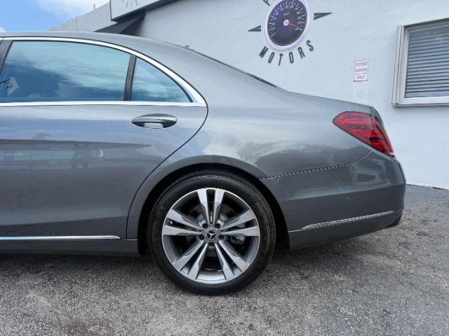 Photo of 2018 Gray Mercedes-Benz S-Class