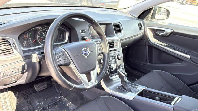 Photo of 2015 Black Volvo V60