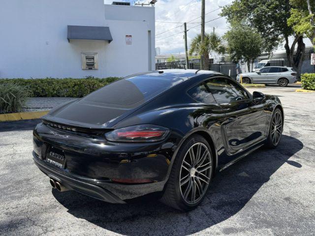 Photo of 2018 Black Porsche 718 Cayman