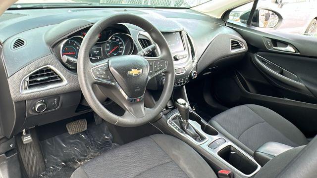 Photo of 2017 Pepperdust Metallic Chevrolet Cruze