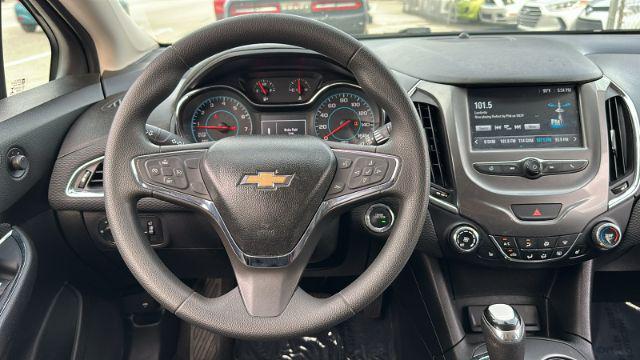 Photo of 2017 Pepperdust Metallic Chevrolet Cruze