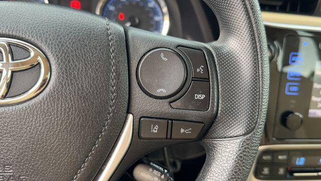 Photo of 2019 Super White Toyota Corolla