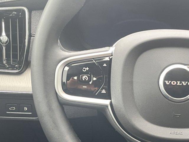 Photo of 2025 Crystal White Pearl Volvo XC90 Plug-In Hybrid