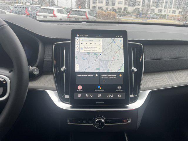 Photo of 2025 Crystal White Pearl Volvo XC90 Plug-In Hybrid
