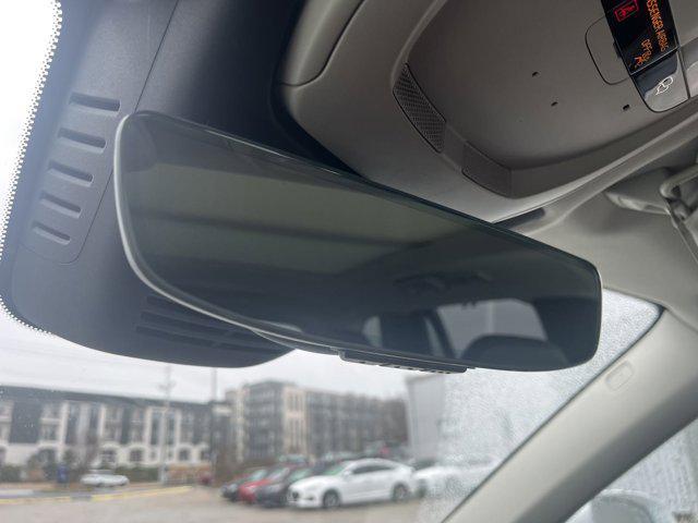 Photo of 2025 Crystal White Pearl Volvo XC90 Plug-In Hybrid