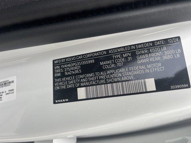 Photo of 2025 Crystal White Pearl Volvo XC90 Plug-In Hybrid