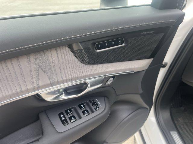 Photo of 2025 Crystal White Pearl Volvo XC90 Plug-In Hybrid