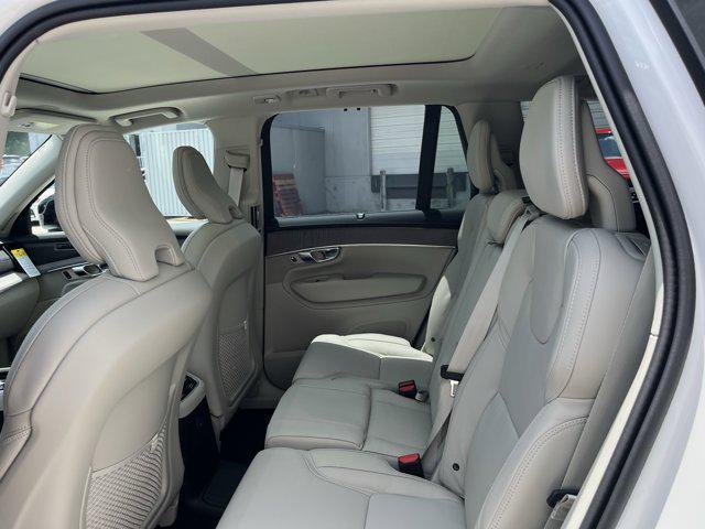 Photo of 2026 Crystal White Volvo XC90 Plug-In Hybrid