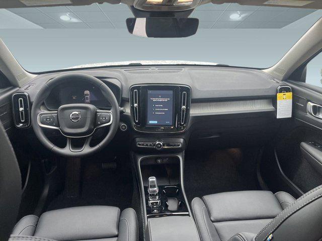 Photo of 2025 Crystal White Pearl Volvo XC40