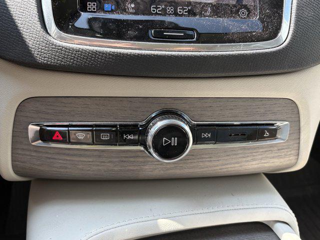 Photo of 2023 Denim Blue Metallic Volvo XC90