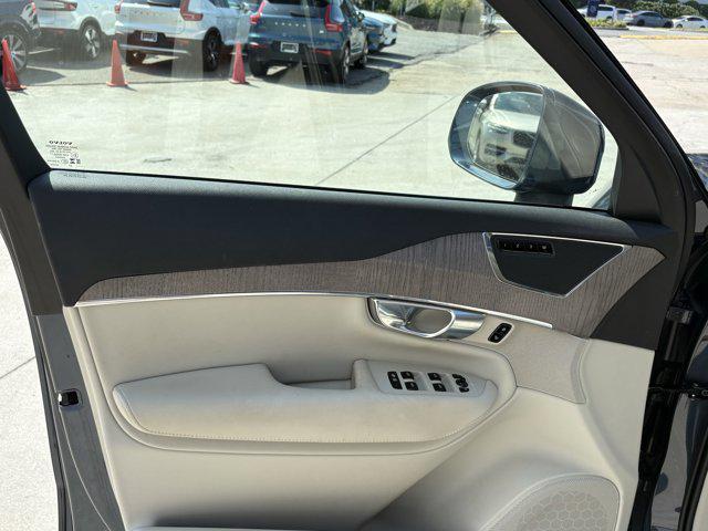 Photo of 2023 Denim Blue Metallic Volvo XC90