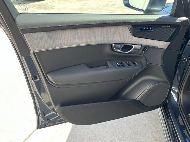 Photo of 2025 Denim Blue Metallic Volvo XC90 Plug-In Hybrid