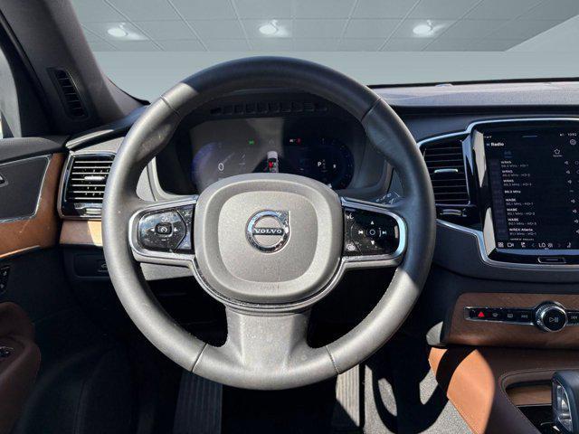 Photo of 2023 Crystal White Metallic Volvo XC90