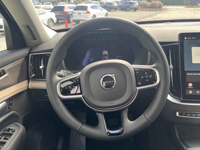 Photo of 2025 Vapour Grey Metallic Volvo XC90 Plug-In Hybrid