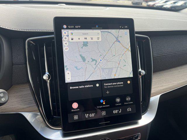 Photo of 2025 Vapour Grey Metallic Volvo XC90 Plug-In Hybrid