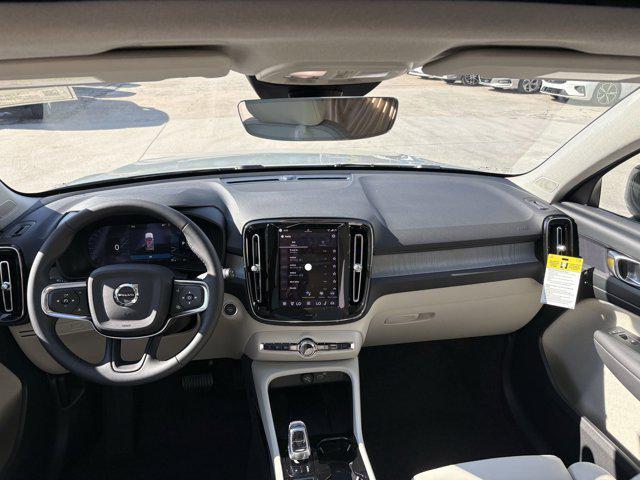Photo of 2026 Vapour Grey Volvo XC40