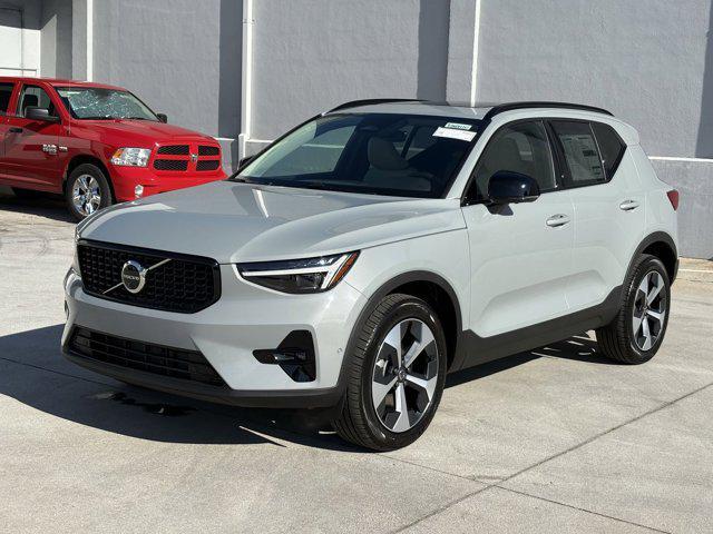 Photo of 2026 Vapour Grey Volvo XC40
