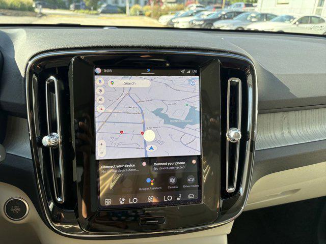 Photo of 2026 Vapour Grey Volvo XC40