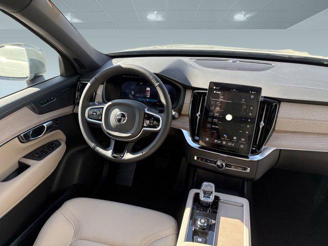 Photo of 2026 Vapour Grey Volvo XC90