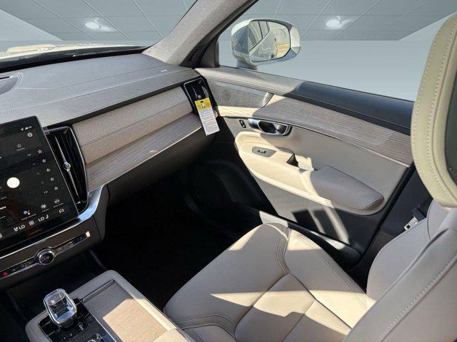 Photo of 2026 Vapour Grey Volvo XC90