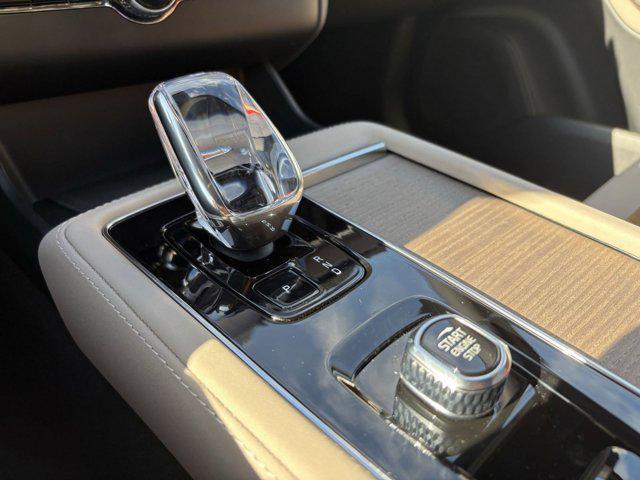 Photo of 2026 Vapour Grey Volvo XC90
